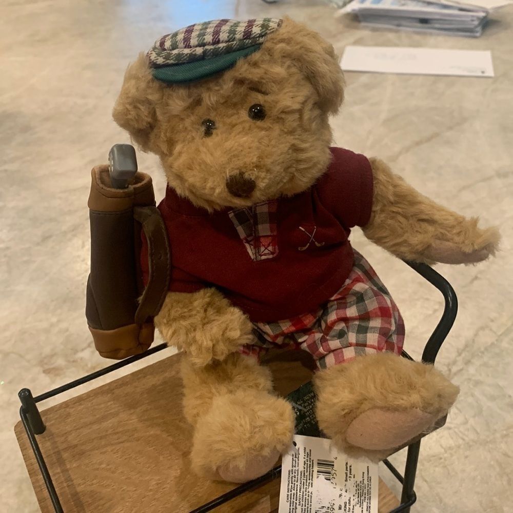 Golfer Bear 